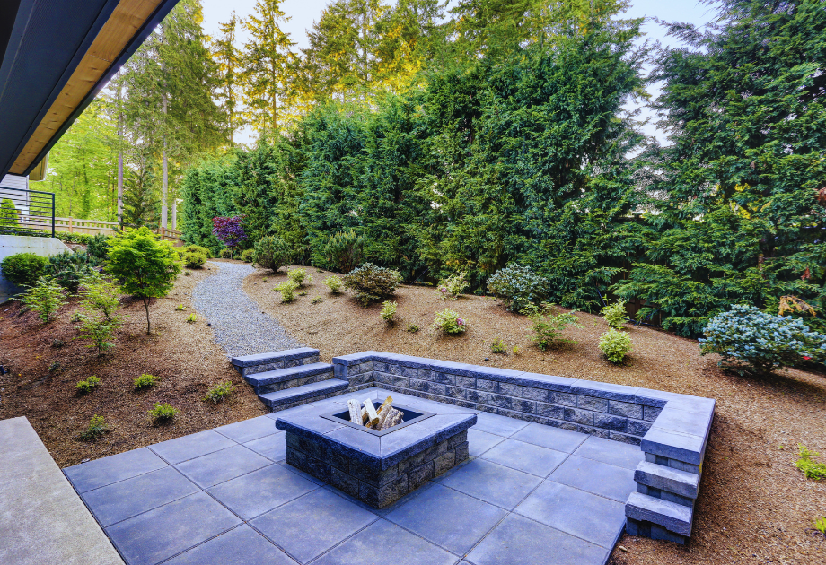 Hardscape firepit